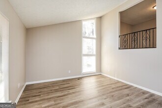 8891 Dorsey Rd in Riverdale, GA - Foto de edificio - Building Photo