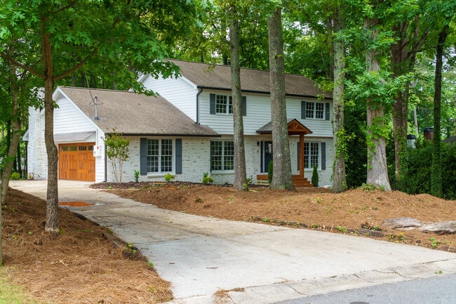property at 280 E Valley Dr
