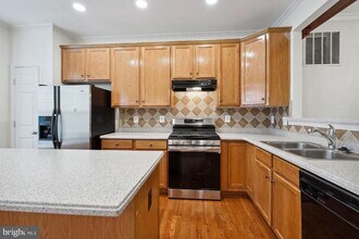 4935 Chaste Tree Pl in Woodbridge, VA - Building Photo - Building Photo