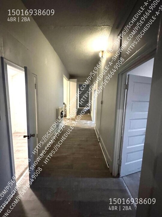 106 Breeze St in Hot Springs, AR - Building Photo