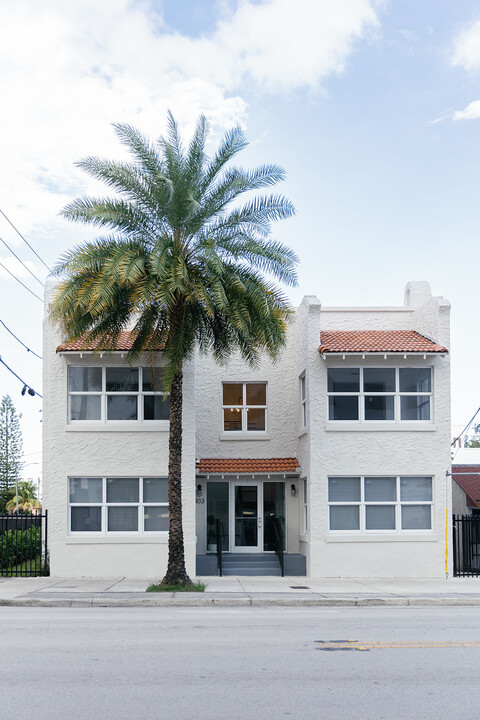 403 SW 12th Ave in Miami, FL - Building Photo