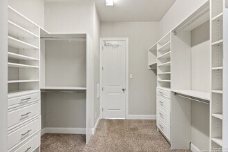 11910 Wilby Crk, Unit J212 in San Antonio, TX - Building Photo - Building Photo