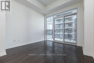 460-460 Adelaide St E in Toronto, ON - Building Photo - Building Photo