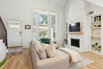 525 W 30th St in Houston, TX - Building Photo - Building Photo