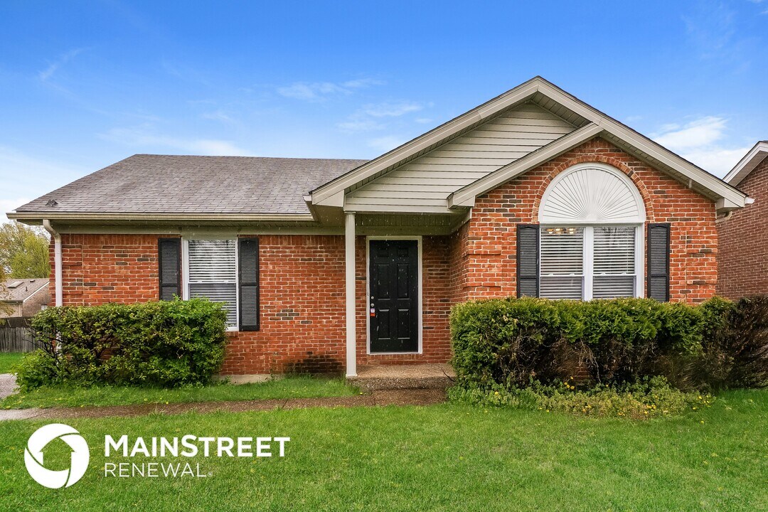 4521 Norene Ln in Louisville, KY - Building Photo
