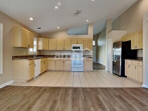 5334 New Savannah Cir in Wesley Chapel, FL - Building Photo - Building Photo