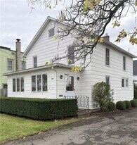206 E 11th St in Elmira, NY - Building Photo
