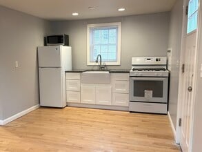 154 Park St in Wareham, MA - Building Photo - Building Photo