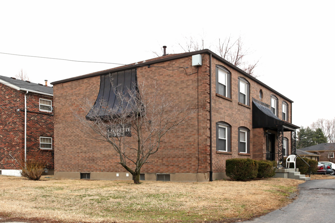 3333 Breckenridge Ln in Louisville, KY - Building Photo