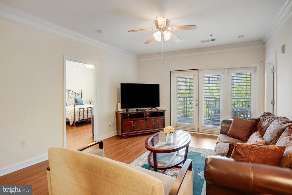 501 Hungerford Dr in Rockville, MD - Building Photo