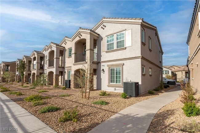 property at 618 Bellus Pl