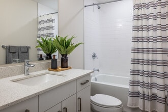 River's Edge Apartments in Chatham-Kent, ON - Building Photo - Building Photo