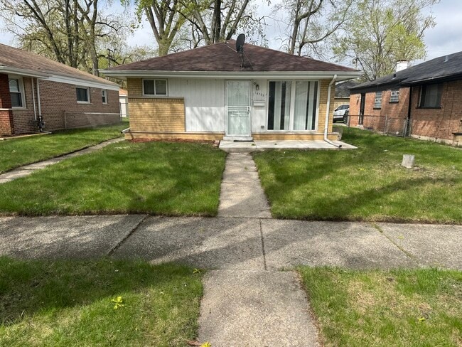 property at 14708 Kenwood Ave