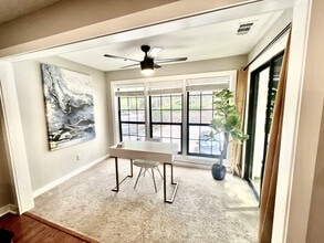 4568 Vinings Central Trce SE, Unit 54 in Atlanta, GA - Building Photo - Building Photo