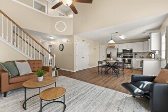 1409 Pleasant Ridge Dr in Lexington, KY - Building Photo - Building Photo