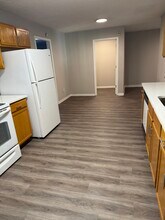 141 E University Pky in Jackson, TN - Building Photo - Building Photo