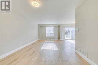 4432 Peter Dr in Burlington, ON - Building Photo - Building Photo