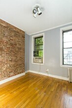 MOTT ST., Unit 5R in New York, NY - Building Photo - Building Photo