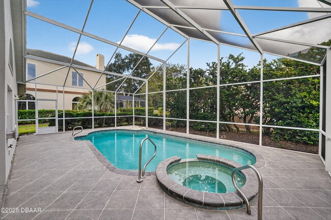 37 Bay Pointe Dr in Ormond Beach, FL - Building Photo - Building Photo