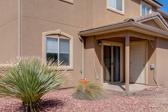 3155 S Hidden Valley Dr in Saint George, UT - Building Photo - Building Photo