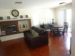 1127 Adele Ln in San Marcos, CA - Building Photo - Building Photo