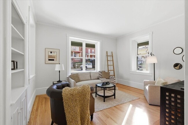 305 W Broadway in Red Lion, PA - Building Photo - Building Photo