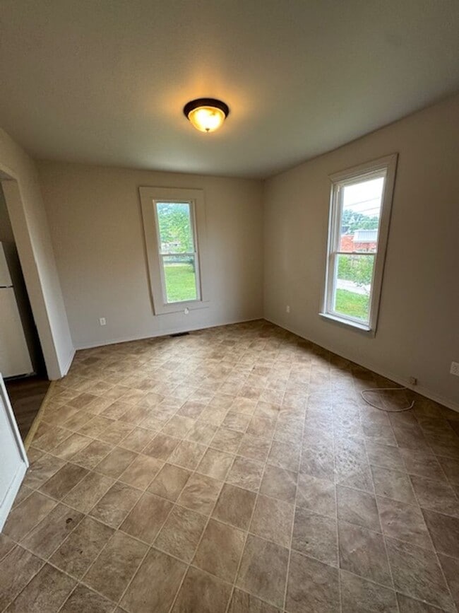 1237 Nuttman Ave in Fort Wayne, IN - Building Photo - Building Photo