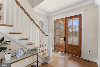 38149 John Wolford Rd in Hillsboro, VA - Building Photo - Building Photo
