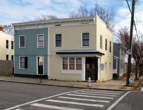 2902 E Clay St in Richmond, VA - Building Photo - Building Photo