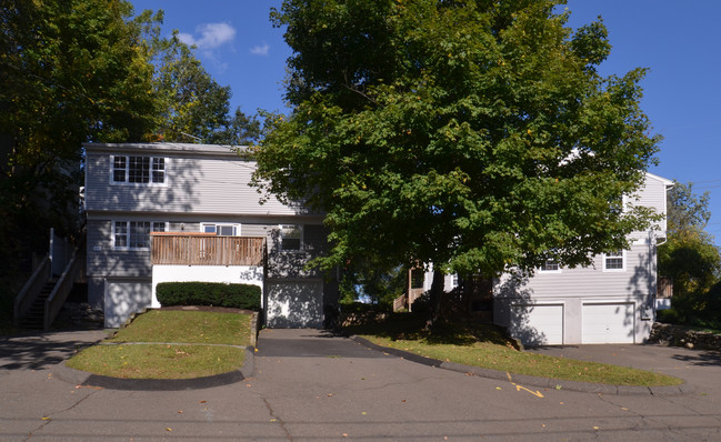 Bartlett Apartments in Norwalk, CT - Building Photo - Building Photo