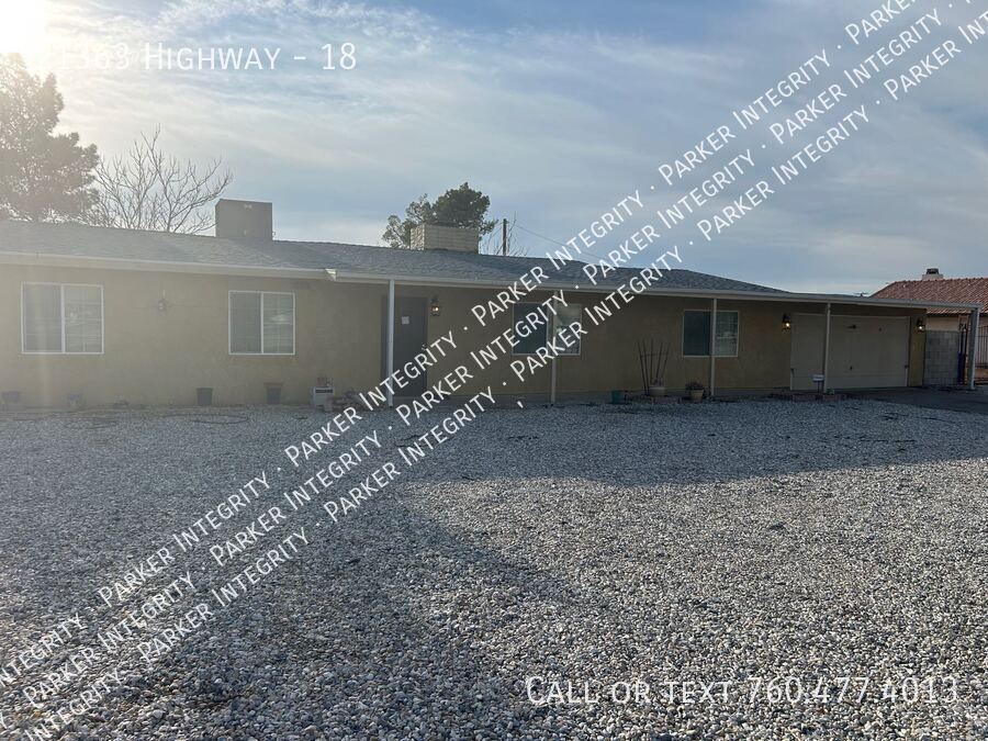 21363 Highway in Apple Valley, CA - Building Photo