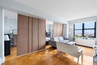 201 St Pauls Ave, Unit 17P in Jersey City, NJ - Foto de edificio - Building Photo