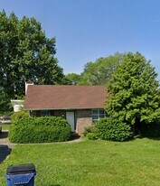 118 Creekwood Ave in Bowling Green, KY - Building Photo