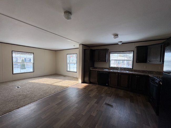 property at 39 Maynard Cir