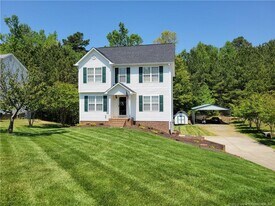 220 Loxley Ln in Sanford, NC - Building Photo