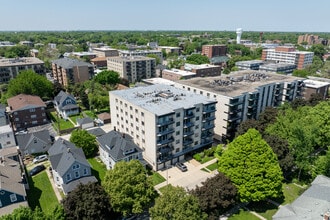 Blair House in Forest Park, IL - Building Photo - Building Photo