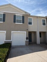 410 Feltrim Reserve Blvd in Davenport, FL - Building Photo
