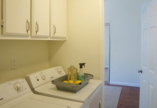 989 45th St in Oakland, CA - Building Photo - Building Photo