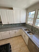 626 Midvale Ave, Unit 4 in Los Angeles, CA - Building Photo - Building Photo