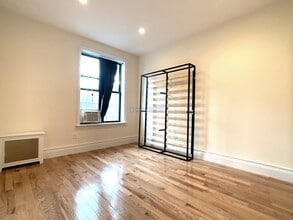 41-47 Saint Nicholas Terrace, Unit 56 in New York, NY - Building Photo - Building Photo