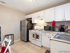 1380 Grove Ave, Unit 1380 grove ave in Imperial Beach, CA - Foto de edificio - Building Photo