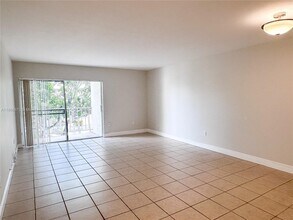 7745 SW 86th St in Miami, FL - Building Photo - Building Photo