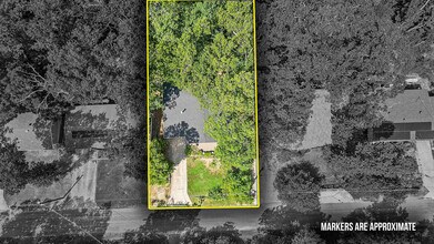 16 Duvall Ln in Bella Vista, AR - Foto de edificio - Building Photo