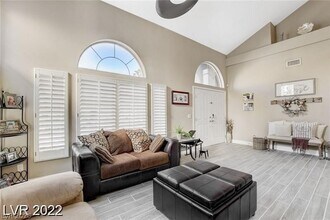 7 Old Lake Cir in Henderson, NV - Building Photo - Building Photo