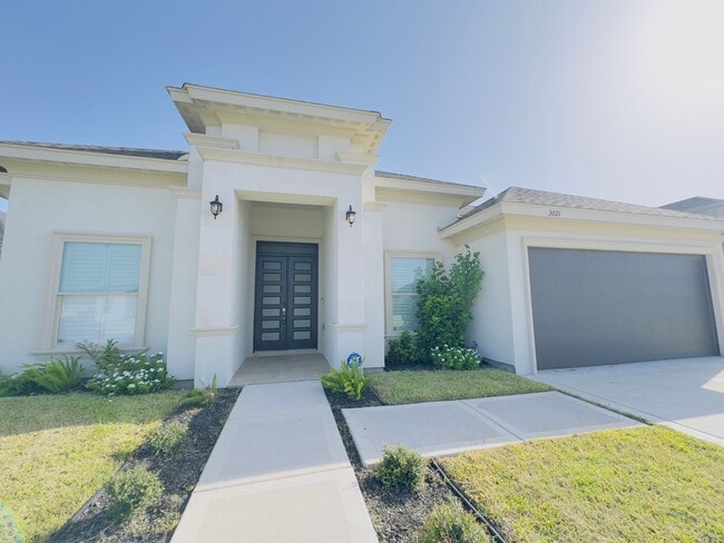 3021 E Bella Vista Ave in Alton, TX - Building Photo - Building Photo