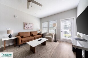 84 San Filippo Dr SE, Unit 08-8104 in Palm Bay, FL - Building Photo