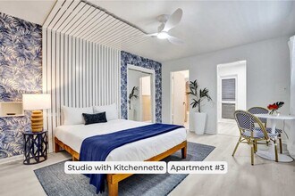 101 Lucerne Ave, Unit SI ID1504080P in Lake Worth Beach, FL - Building Photo - Building Photo