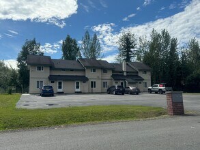 1421 24th Ave, Unit #D in Fairbanks, AK - Building Photo - Building Photo
