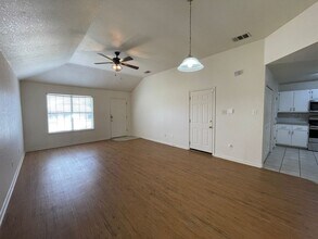 2801 Edgefield St in Killeen, TX - Building Photo - Building Photo