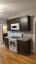 91 Southgate St, Unit 2 in Worcester, MA - Building Photo - Building Photo